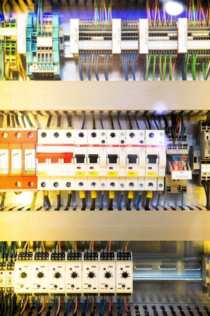 Emergency Electrician in Fremont, Seattle: What to Do When Your Breaker Keeps Tripping (And Why Fremont Homes Are at Risk) Emergency Electrician in Fremont, Seattle